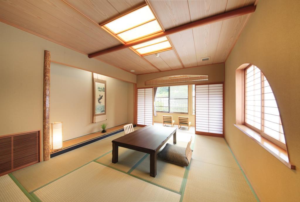 Micasa Ryokan